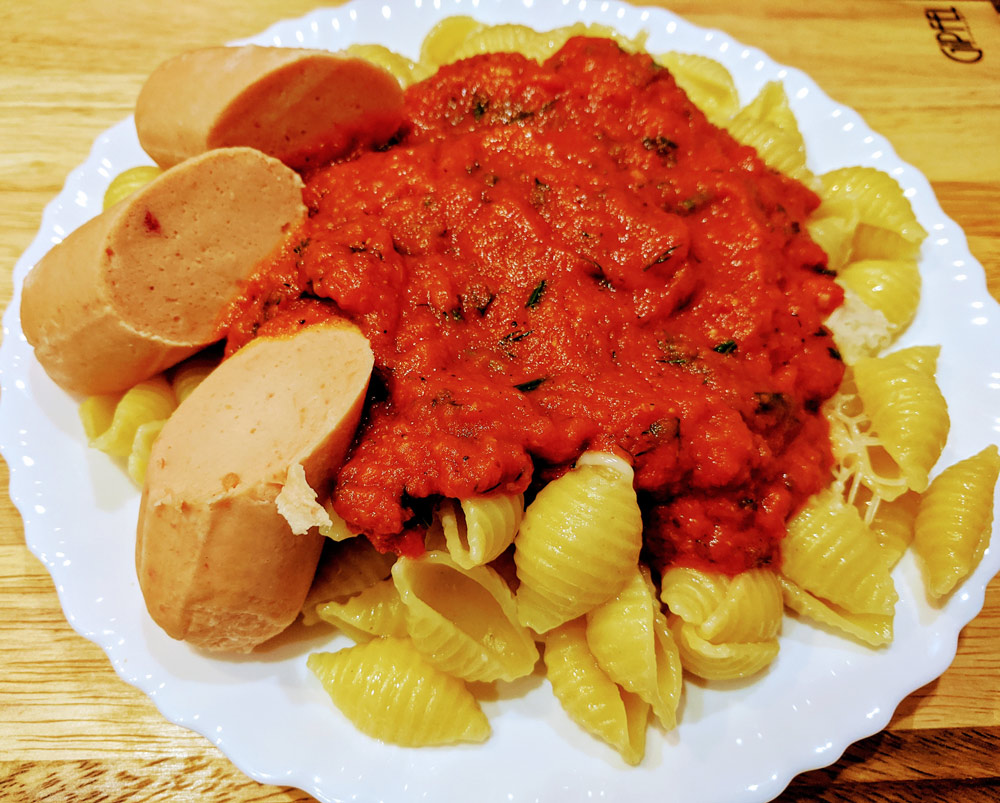 Вегетарианская паста с томатным соусом